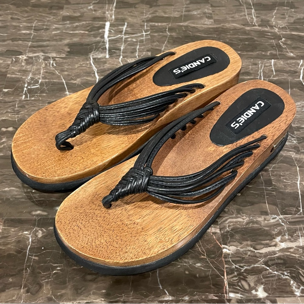 NEW 90s Y2K Candie’s Wood and Leather Chunky Sandals